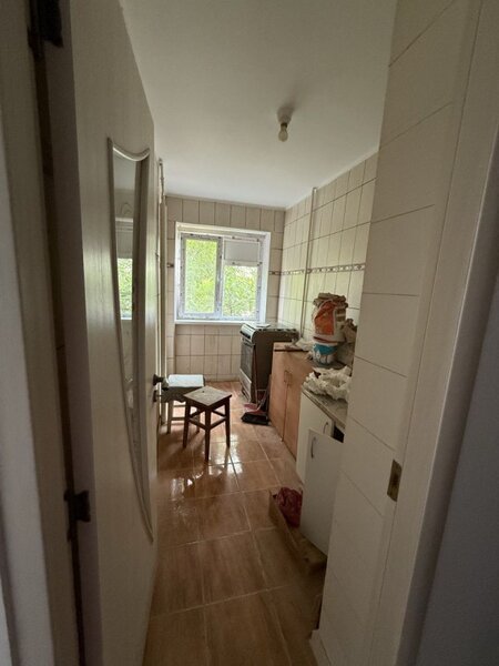 Berceni Aleea Resita, vand apartament 2 camere cf. II semidecomandat,